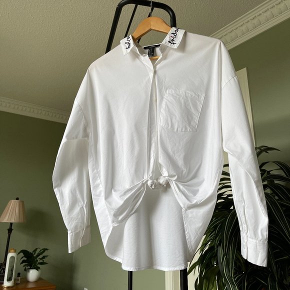 "Friday" flattering white button down - Picture 1 of 3